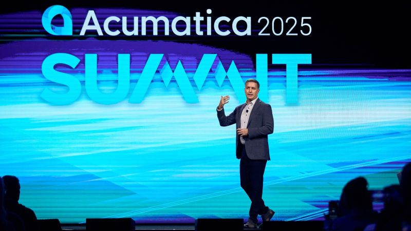 John Case, CEO, welcomes 3,500+ attendees to Acumatica's 2025 Summit!